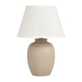 **Lampe de table en céramique à abat-jour en tissu, design élégant avec texture striée**