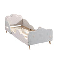 **Lit enfant en bois avec design nuage et étoiles**
